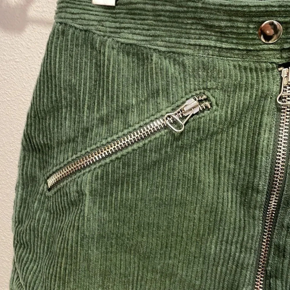 Lulus woman’s corduroy mini green skirt - Picture 5 of 12